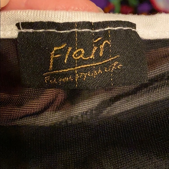 Top w skull print - Picture 3 of 3